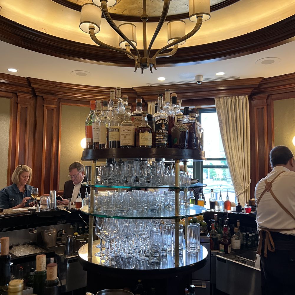 Round Robin Bar - The bar - Bars Near Me - Washington, DC, District of Columbia Round Robin Bar - The bar - Bars Near Me - Washington, DC, District of Columbia