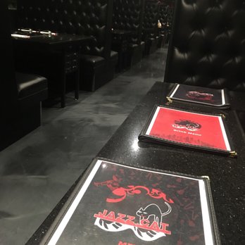 Jazz Cat Restaurant - Very wide tables - Asian Fusion Near Me - Arcadia, California