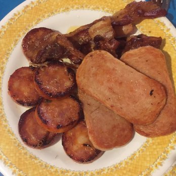 808 Grindz Cafe - Breakfast for champions part II - Cafes Near Me - Lahaina, Hawaii