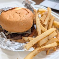Tap and Burger - 'Shroom Luvas with regular fries