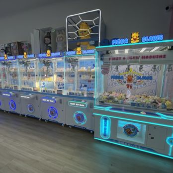 Mega Claws - Arcades Near Me - San Jose, California