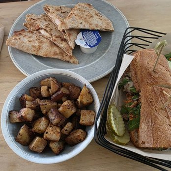 Mon Vert Cafe - Yankee Quesadilla + The Coffeehouse Brisket + Homefries - Cafes Near Me - Woodstock, Vermont