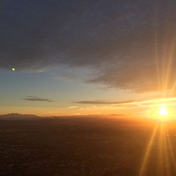 Camelback Mountain - Parks Near Me - Phoenix, Arizona