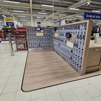 Tesco Extra - Scanners for Scan, Shop & Pay (like Amazon Fresh) - Grocery Near Me - Liverpool, XMS