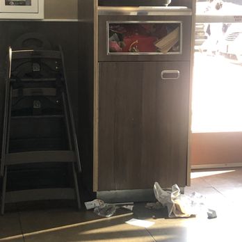 McDonald's - Trash is gross - Fast Food Near Me - La Habra, California