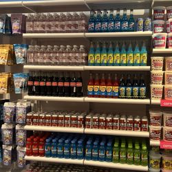 IT'SUGAR - Sodas galore