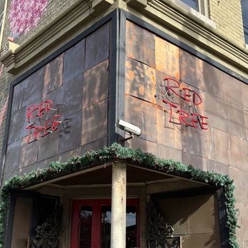 Red Tree Furniture - Exterior - Furniture Stores Near Me - LOUISVILLE, Kentucky