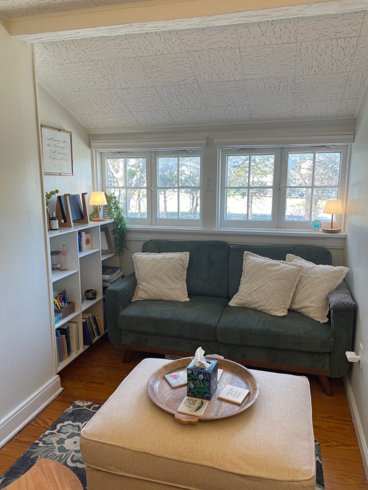 Turning The Page - grief counselor in Olathe, KS