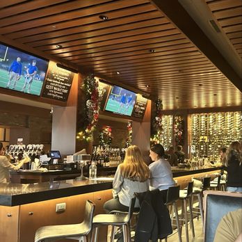 Remington's - American Near Me - Chicago, Illinois