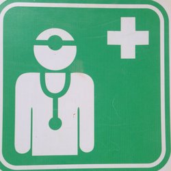 Dr. Alberto Vazquez Lomas - Doctor On duty