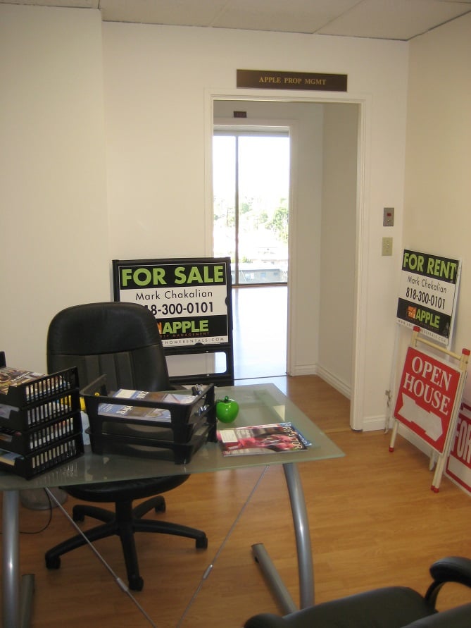 APPLE PROPERTY MANAGEMENT Updated August 2024 13 Reviews