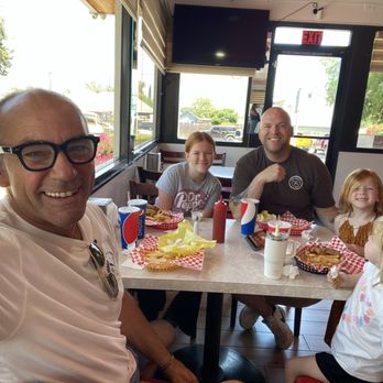 Corona Burgers - Met with the grandkids here. Always good food and service - Burgers Near Me - Corona, California