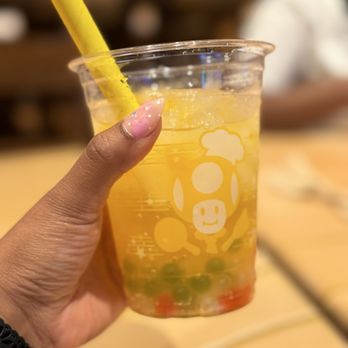 Toadstool Cafe - Super Star Lemon Squash - Cafes Near Me - Universal City, California