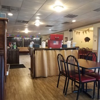 Scoot's BBQ - Inside - Barbeque Near Me - Gloucester Point, Virginia