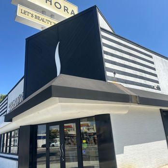 SEPHORA - Exterior on Ventura Blvd. - Cosmetics & Beauty Supply Near Me - Studio City, California