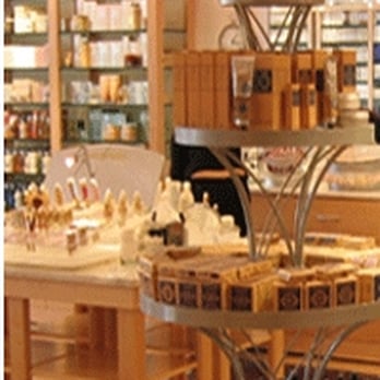 Bluemercury - Cosmetics & Beauty Supply Near Me - Ardmore, Pennsylvania