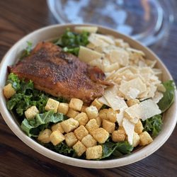 Fresh Green - Kale Jerk Salmon Caesar