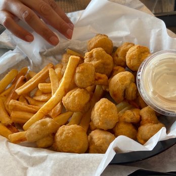 Athens Burgers Restaurant - A combo basket with fries and fried mushrooms. - Fast Food Near Me - Dublin, California