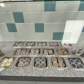Heavenly Yogurt - Portioned out toppings of delight - Ice Cream & Frozen Yogurt Near Me - San Diego, California Heavenly Yogurt - Portioned out toppings of delight - Ice Cream & Frozen Yogurt Near Me - San Diego, California