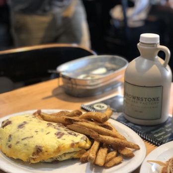 Brownstone Pancake Factory - Bacon&cheddar omelette - Breakfast & Brunch Near Me - Edgewater, New Jersey