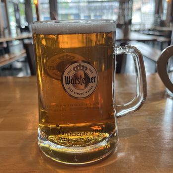 Berliner Beerhall - Warsteiner Oktoberfest - German Near Me - Tacoma, Washington