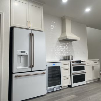 Robbie's Painting - Kitchen renovation - Painters Near Me Robbie's Painting - Kitchen renovation - Painters Near Me