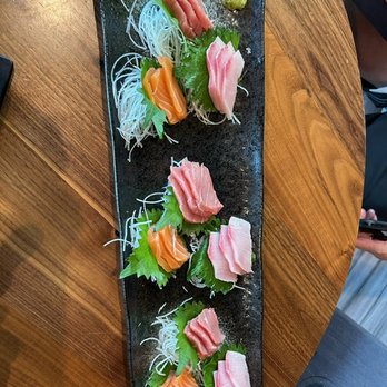 Kan Sushi - Sushi Bars Near Me - Honolulu, Hawaii