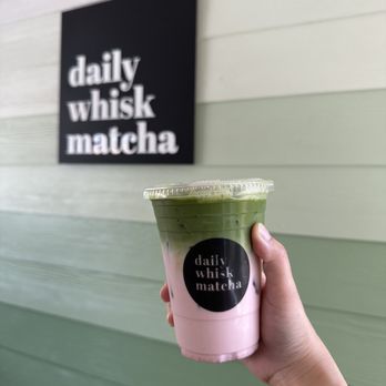Daily Whisk Matcha - Strawberry matcha latte - Cafes Near Me - Honolulu, Hawaii