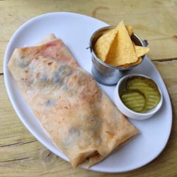 Lemon Witch Kitchen - Chorizo crepe