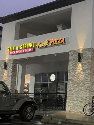 Vinny's Pizza by null