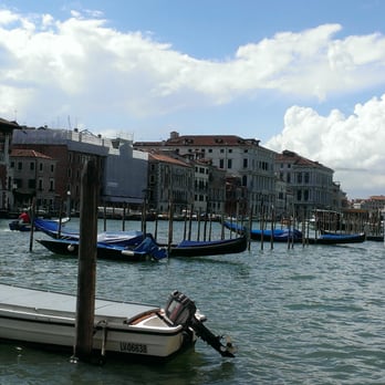 Canal Grande - Landmarks & Historical Buildings Near Me