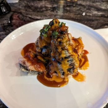 Blue Fin Sake Bar - Sushi Bars Near Me - Wichita, Kansas