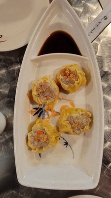 Hai's Sushi & Pho by null