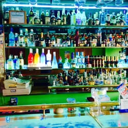 The Food Hut & Bar