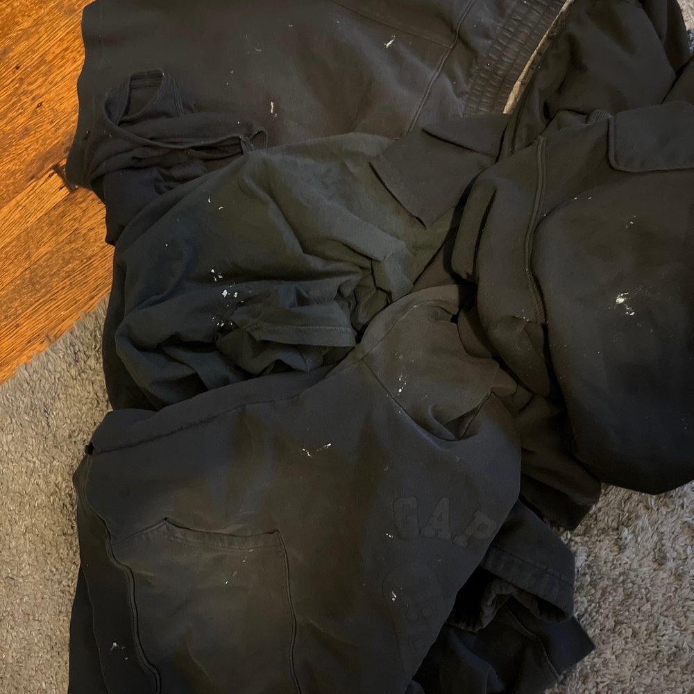 Clothes that are dirtier than when I brought them in to this poorly ran laundromat Clothes that are dirtier than when I brought them in to this poorly ran laundromat