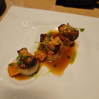 Miku - Seared Hokkaido Scallops - 3 pieces of heaven, slapped and coming back! - Japanese Near Me - Vancouver, British Columbia Miku - Seared Hokkaido Scallops - 3 pieces of heaven, slapped and coming back! - Japanese Near Me - Vancouver, British Columbia
