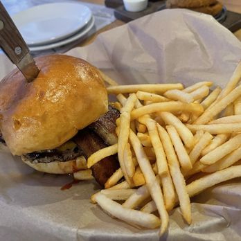Torrance Tavern - WESTERN BURGER - Sports Bars Near Me - Torrance, California Torrance Tavern - WESTERN BURGER - Sports Bars Near Me - Torrance, California