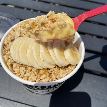 Rush Bowls - Paradise Bowl with added banana - Acai Bowls Near Me - Berkeley, California