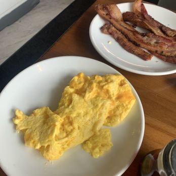 Honeybear Cafe - Breakfast & Brunch Near Me - Chicago, Illinois