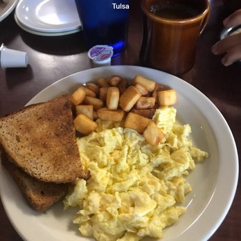 Brookside By Day - Breakfast & Brunch Near Me - Tulsa, Oklahoma