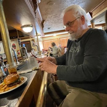 Crow's Nest - Pubs Near Me - Newmarket, Ontario Crow's Nest - Pubs Near Me - Newmarket, Ontario
