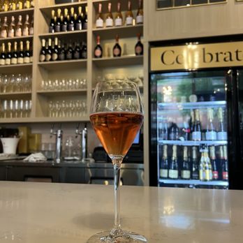 Fizz Walnut Creek - Champagne Bars Near Me - Walnut Creek, California