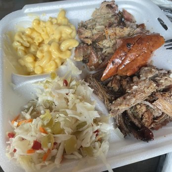 Jack's Bar-B-Que - Brisket, sausage, pork shoulder with mac & cheese and coleslaw - Barbeque Near Me - Nashville, Tennessee Jack's Bar-B-Que - Brisket, sausage, pork shoulder with mac & cheese and coleslaw - Barbeque Near Me - Nashville, Tennessee