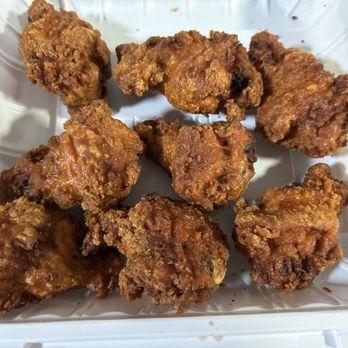 Chicken Zinger Halal Express Burger - Only wings, but why only drummette!? Where is the mid-section & tip?? - Halal Near Me - Brooklyn, New York Chicken Zinger Halal Express Burger - Only wings, but why only drummette!? Where is the mid-section & tip?? - Halal Near Me - Brooklyn, New York
