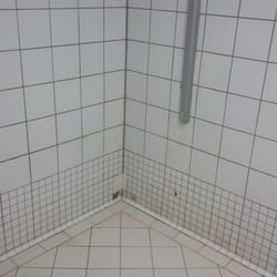 Garston Lifestyles Fitness Centre - Dirty showers