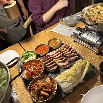 Anytime Kitchen Fort Lee - Sushi Bars Near Me - Fort Lee, New Jersey