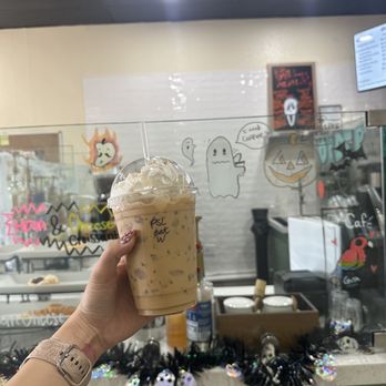Gota Coffee - Pumpkin spice latte with a shot of espresso - Coffee & Tea Near Me - Norco, California Gota Coffee - Pumpkin spice latte with a shot of espresso - Coffee & Tea Near Me - Norco, California