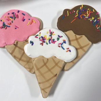 La Cabane de Dessert - Iced cookies - Desserts Near Me - Longview, Texas
