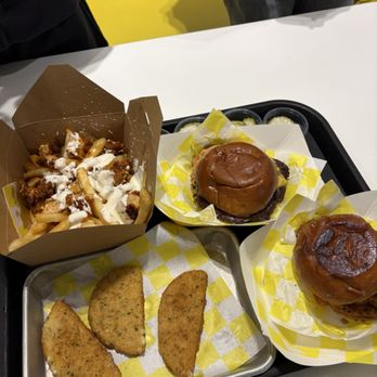 Yeanie's - Yeanie's burger, Fried chicken sandwich, Mozzarella sticks, Nashville Chopped Fries - Diners Near Me - Boston, Massachusetts Yeanie's - Yeanie's burger, Fried chicken sandwich, Mozzarella sticks, Nashville Chopped Fries - Diners Near Me - Boston, Massachusetts