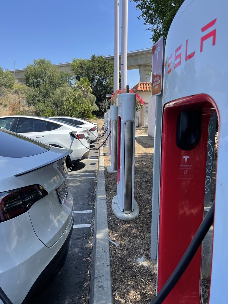 TESLA SUPERCHARGER GLENDALE Updated October 2024 12 Photos & 13